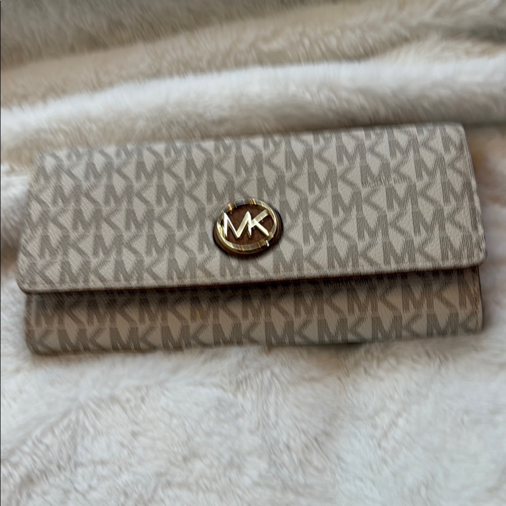 Michael Kors Monogram Tan Wallet